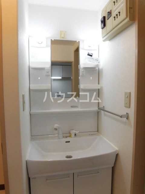 13/30 洗面