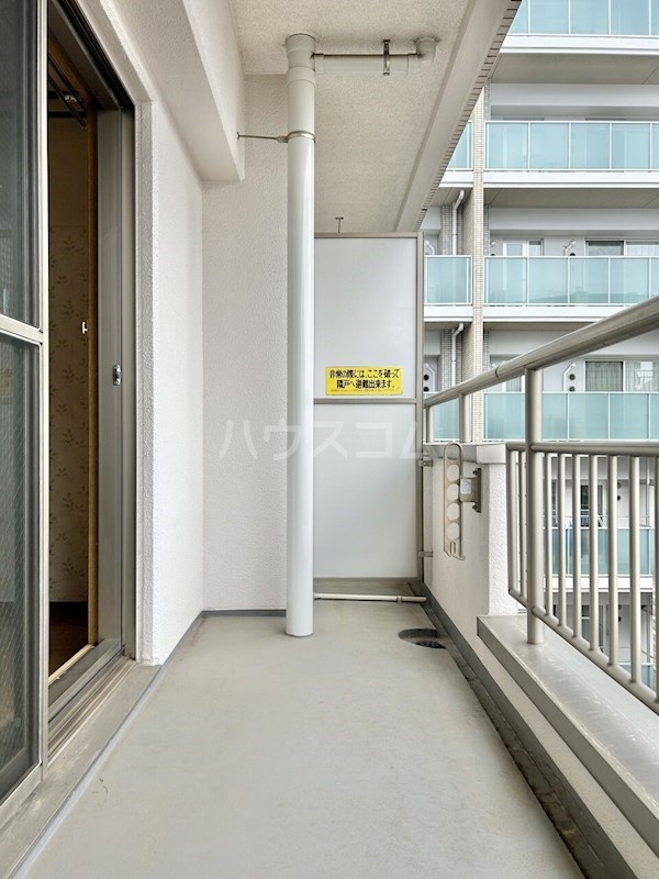 13/16 バルコニー