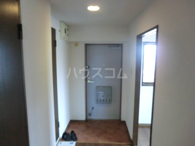 13/30 玄関
