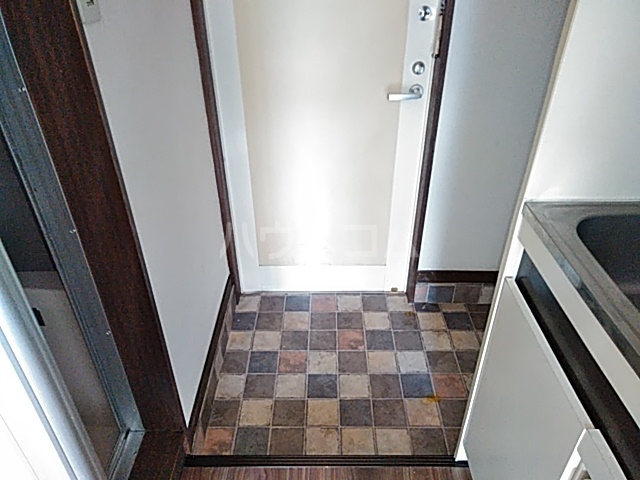 6/25 玄関
