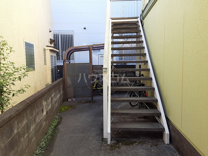 3/8 エントランス