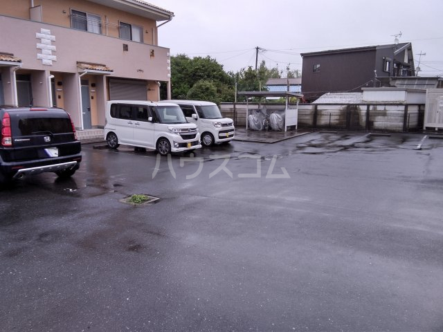 2/7 駐車場