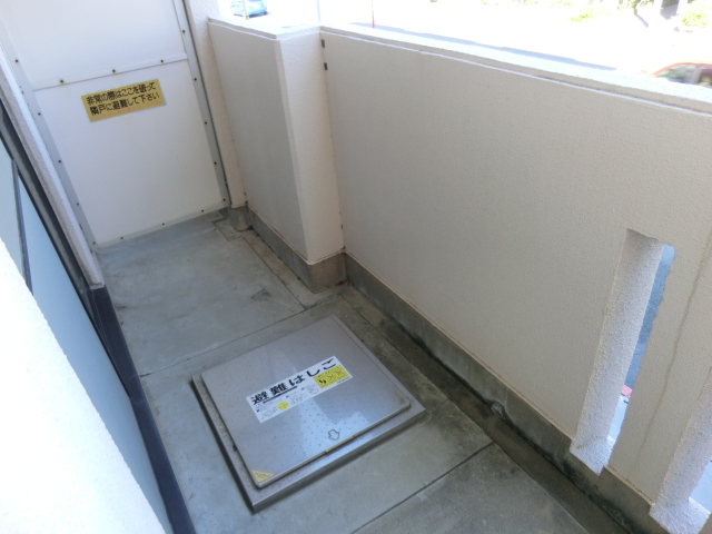 16/27 バルコニー