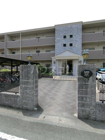 15/26 エントランス