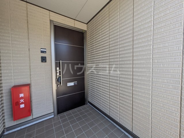3/4 エントランス