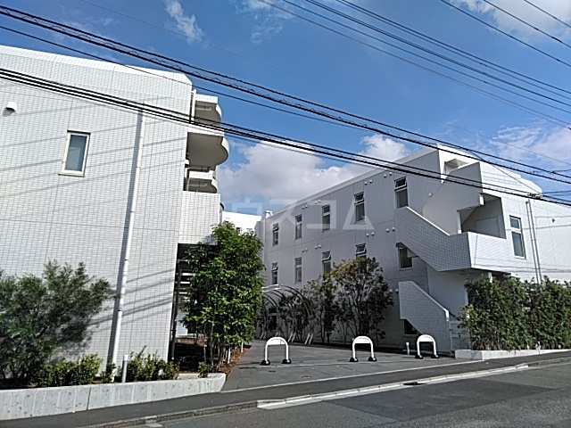 2/10 外観
