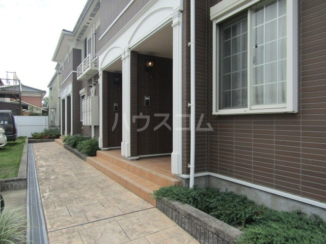 17/23 エントランス