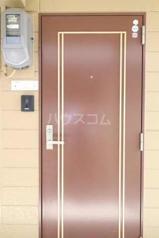 18/28 エントランス