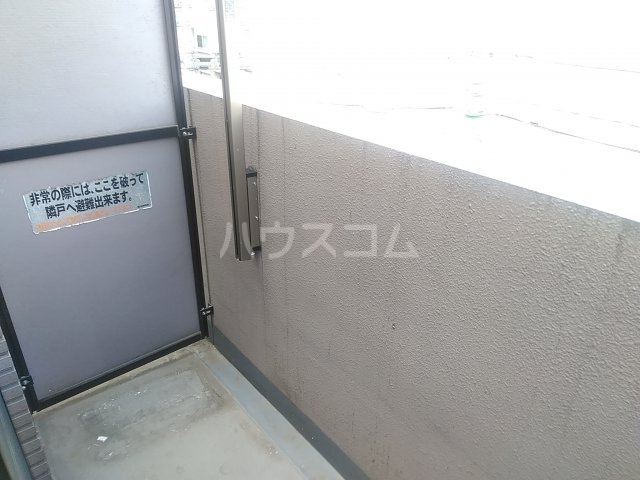 18/28 バルコニー