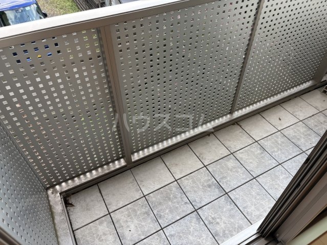 23/30 バルコニー