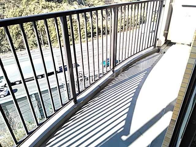 13/18 バルコニー