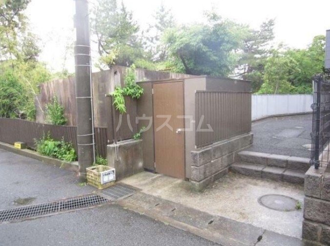 3/4 エントランス