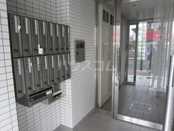 2/8 エントランス