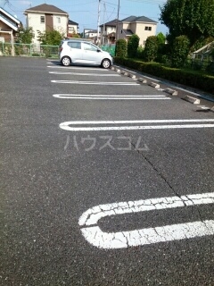 15/27 駐車場