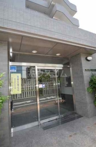 16/27 エントランス