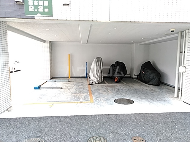 16/27 駐車場