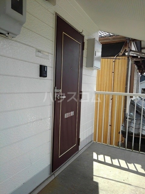 15/27 エントランス