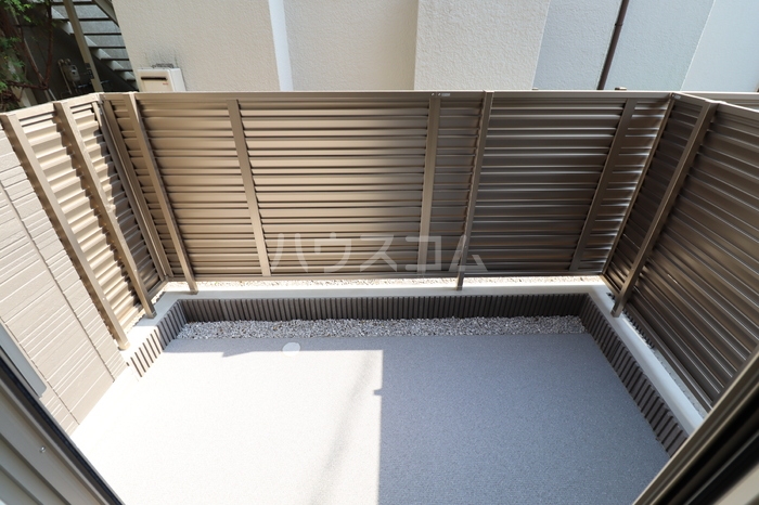 13/20 バルコニー