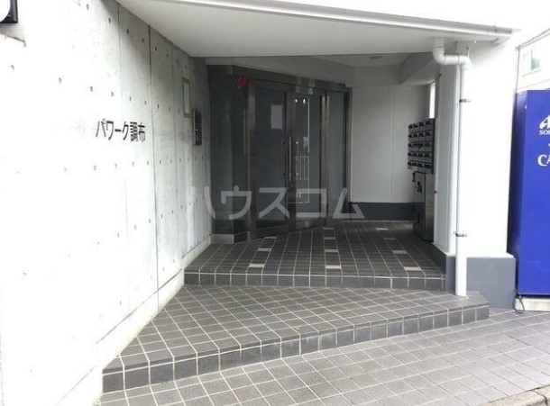 17/27 エントランス