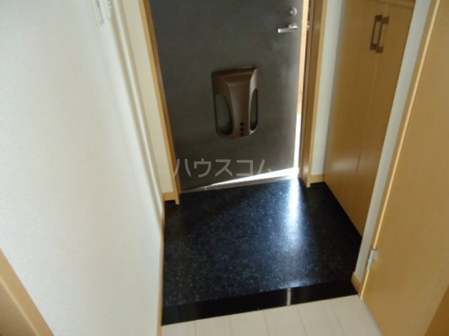 17/27 エントランス