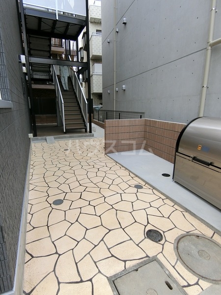 29/30 エントランス