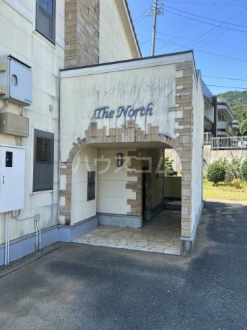 22/30 エントランス