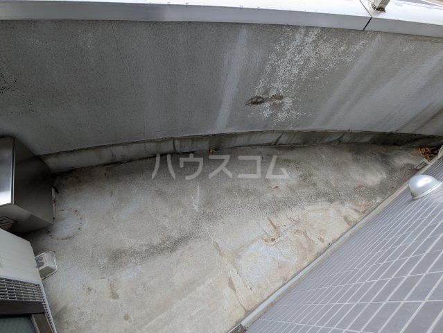 23/30 バルコニー