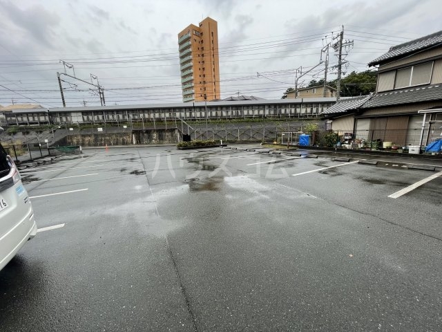 25/27 駐車場