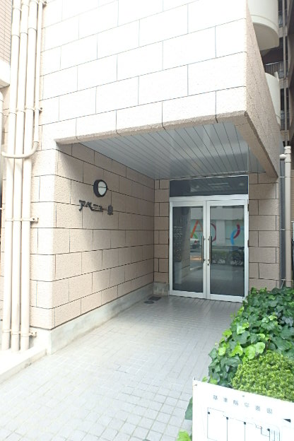 17/27 エントランス