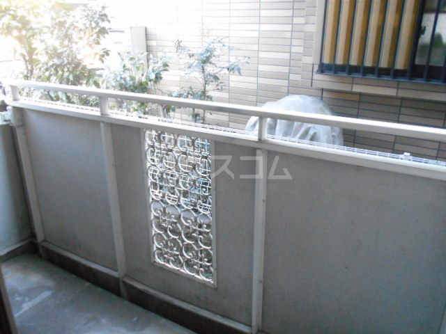 20/30 バルコニー