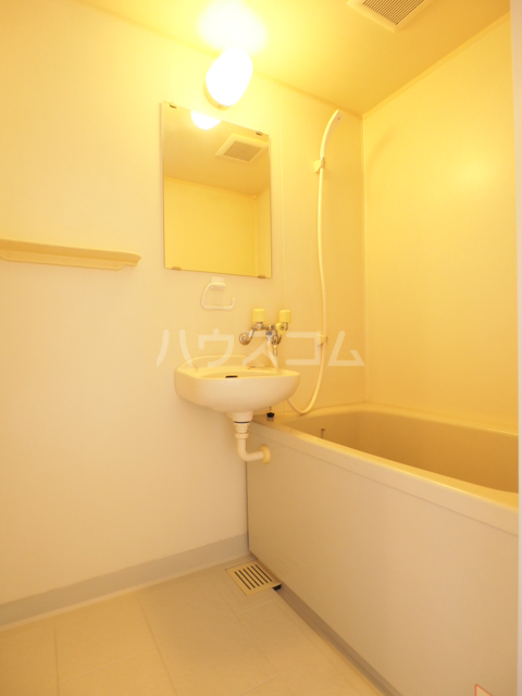 15/30 浴室