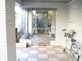 19/29 エントランス