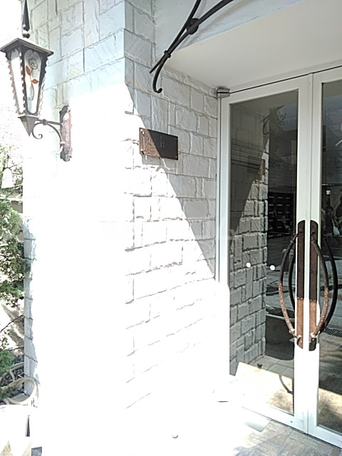 20/29 エントランス