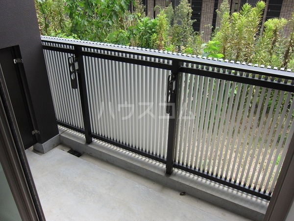 13/30 バルコニー