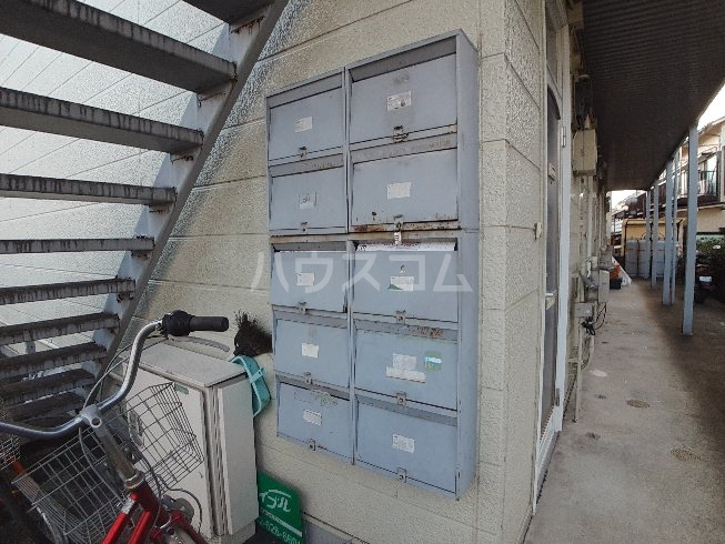 17/28 エントランス