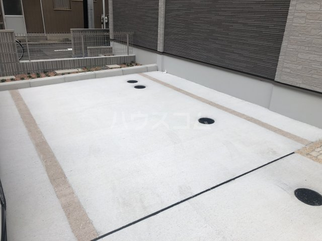 19/27 駐車場