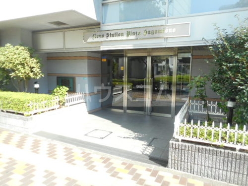 16/26 エントランス