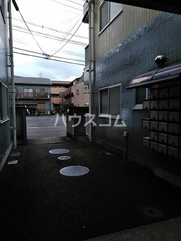 21/27 エントランス