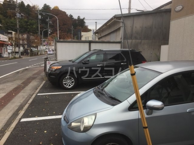 26/30 駐車場