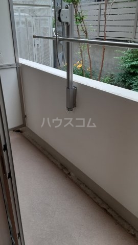 21/27 バルコニー