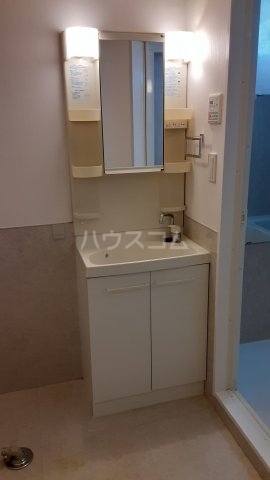 16/27 洗面