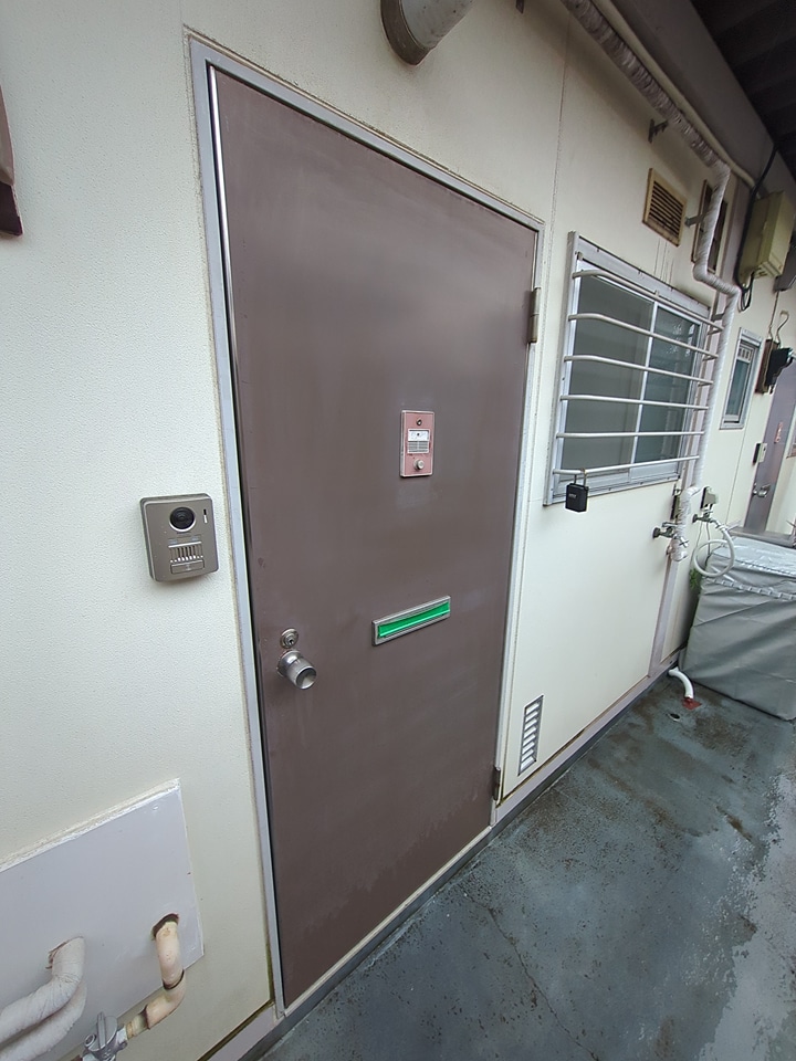 21/30 エントランス