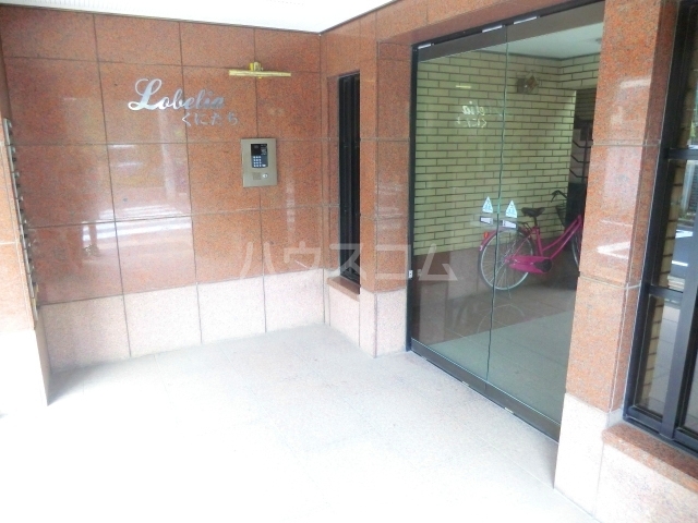 22/30 エントランス