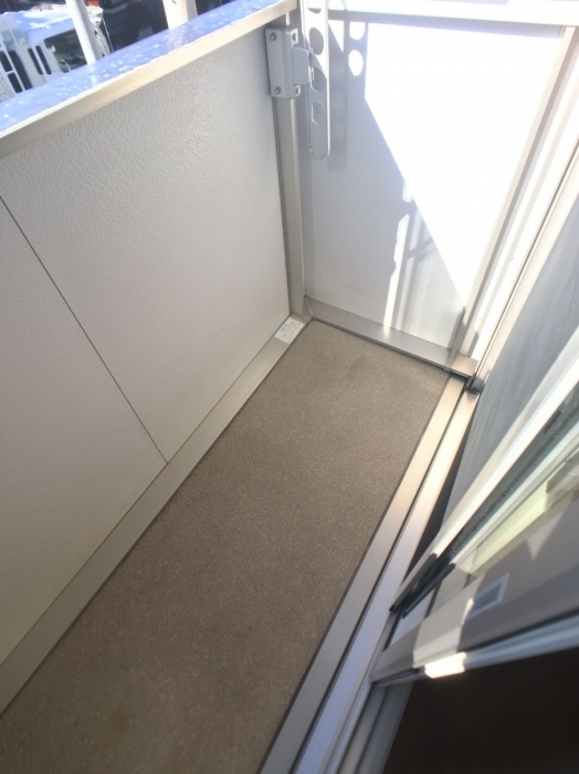 15/28 バルコニー