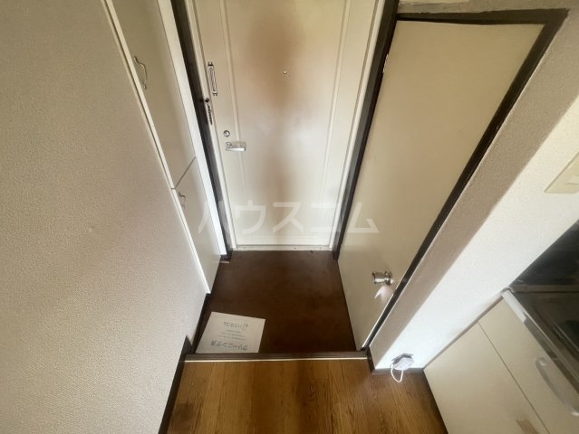 13/30 玄関