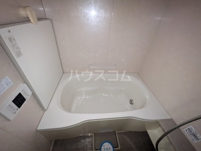 13/30 浴室