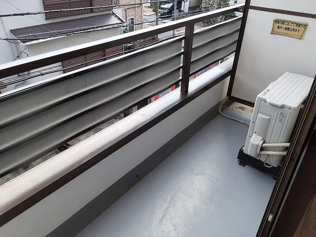 16/27 バルコニー