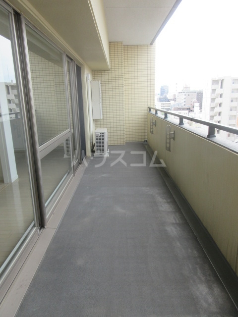 16/28 バルコニー