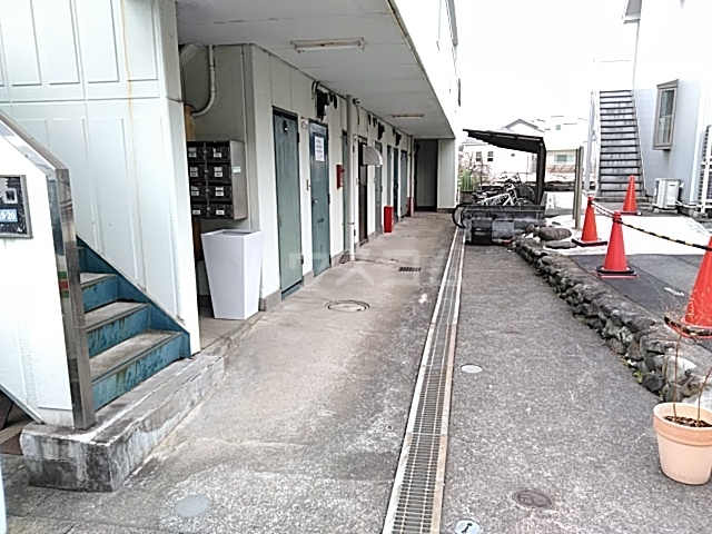 3/4 エントランス