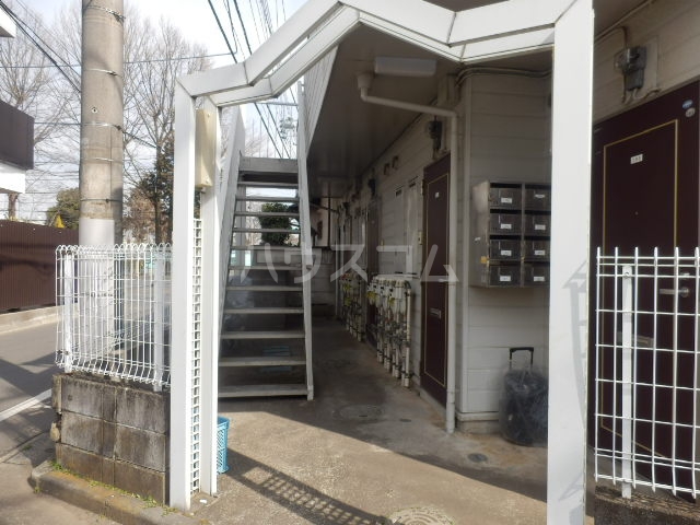 22/30 エントランス